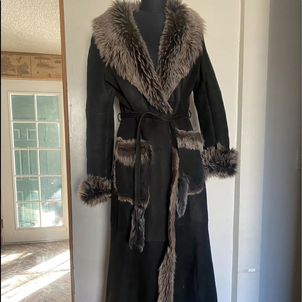Beautiful suede coat with fur trim